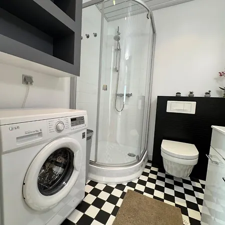 公寓 Papli With Seaview Balcony 派尔努