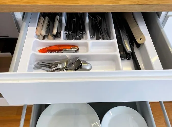 Papli With Seaview Balcony Apartment Parnu