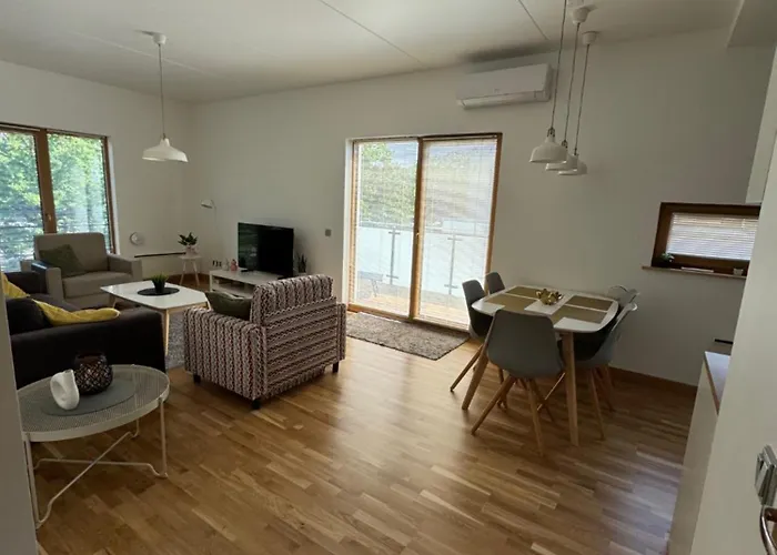 Papli With Seaview Balcony Apartment Parnu