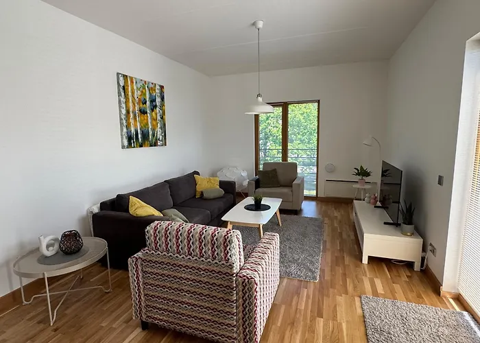 Papli With Seaview Balcony Apartment Parnu